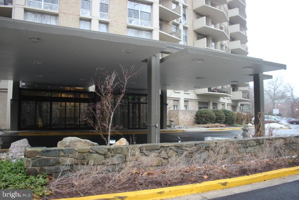 9039 Sligo Creek Pkwy #809 Property Photo 2