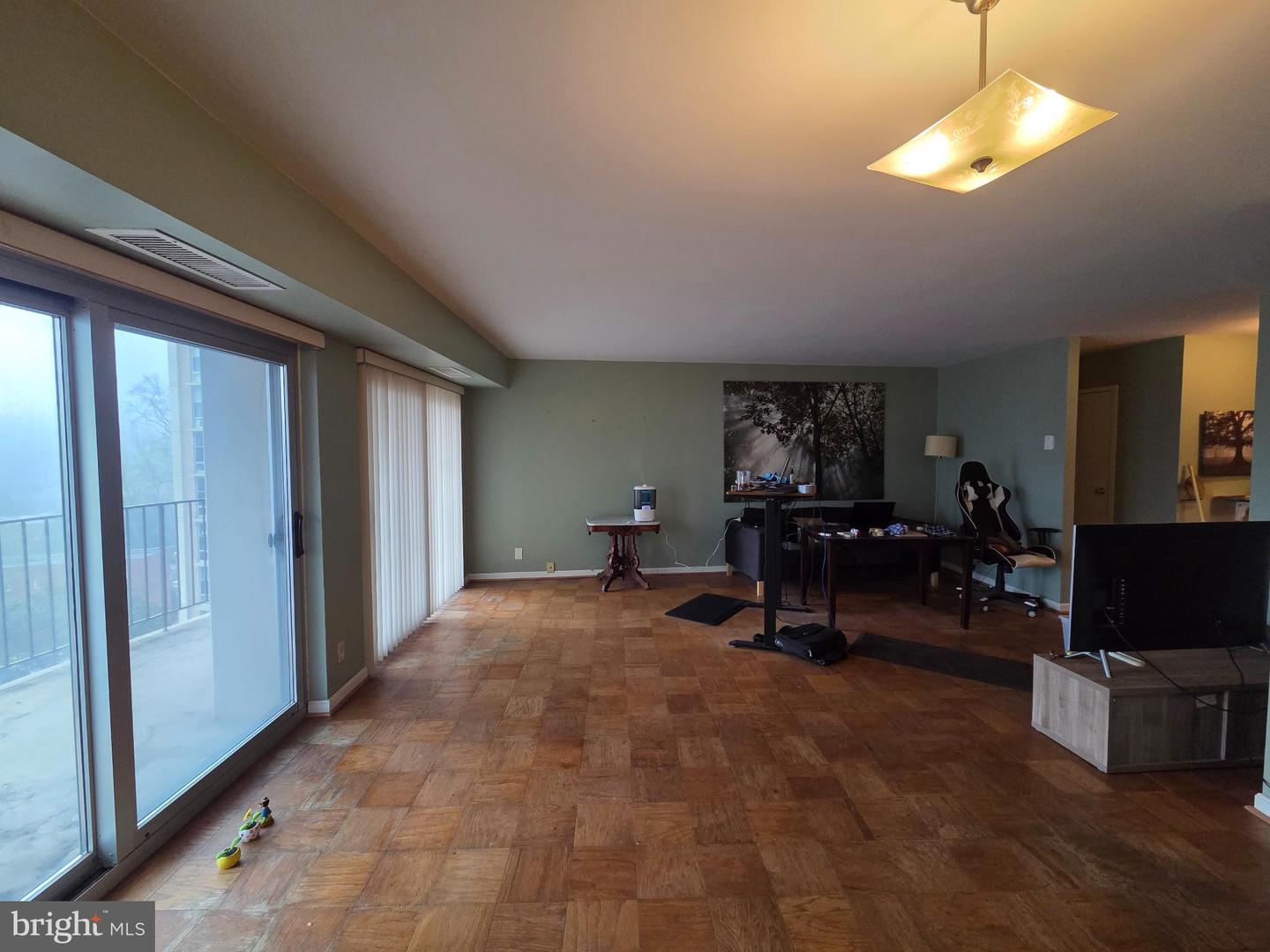 9039 Sligo Creek Pkwy #809 Property Photo 16