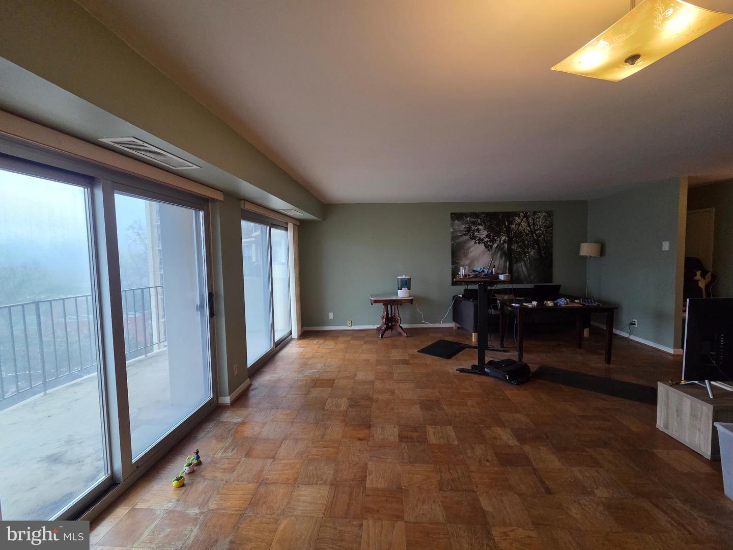 9039 Sligo Creek Pkwy #809 Property Photo 18