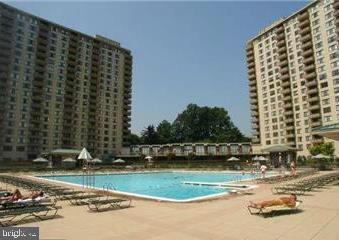 5225 Pooks Hill Rd #803 N Property Photo 1