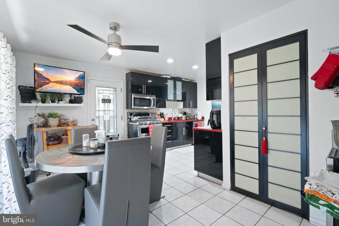10832 Margate Rd Property Photo 4