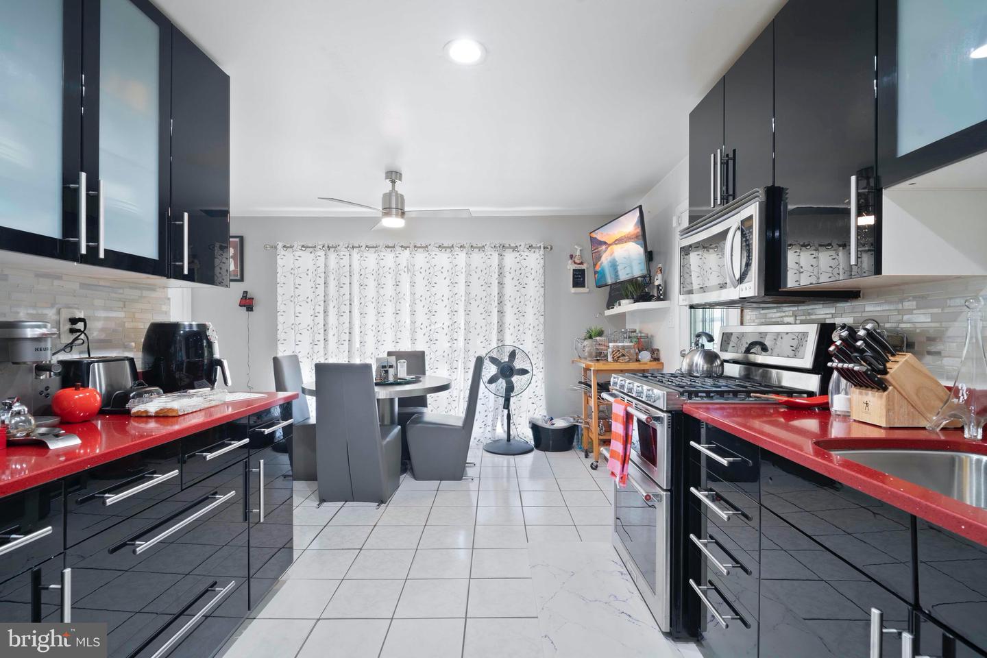 10832 Margate Rd Property Photo 5