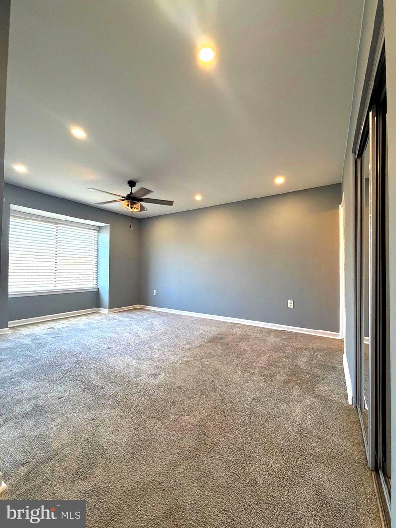 2346 Sun Valley Cir #2-a Property Photo 13