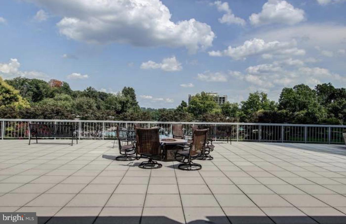 5225 Pooks Hill Rd #620/622s Property Photo 35
