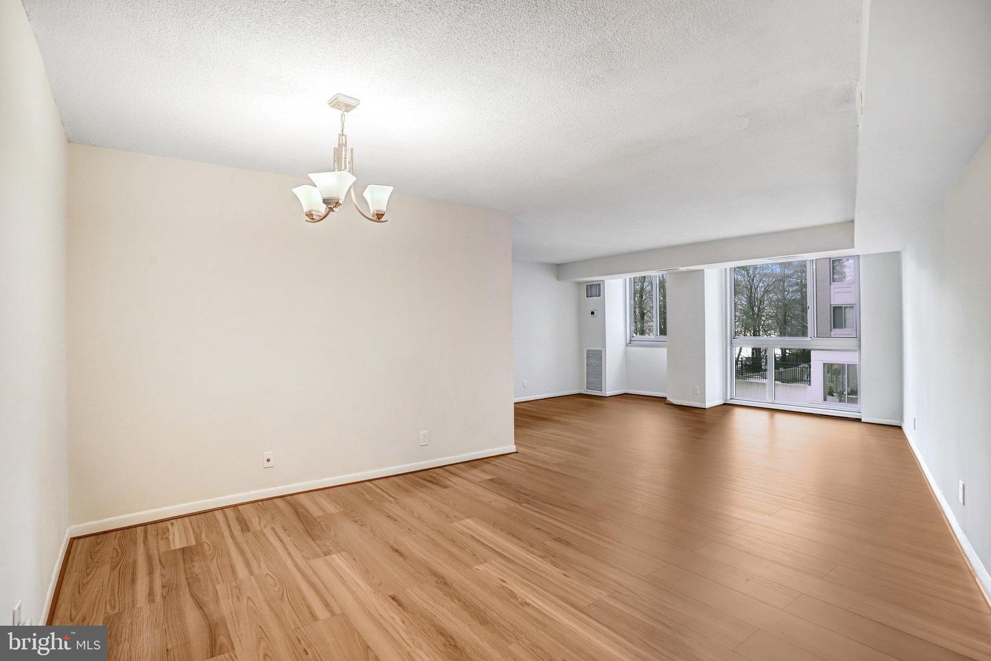 4601 N Park Ave #209-j Property Photo 4