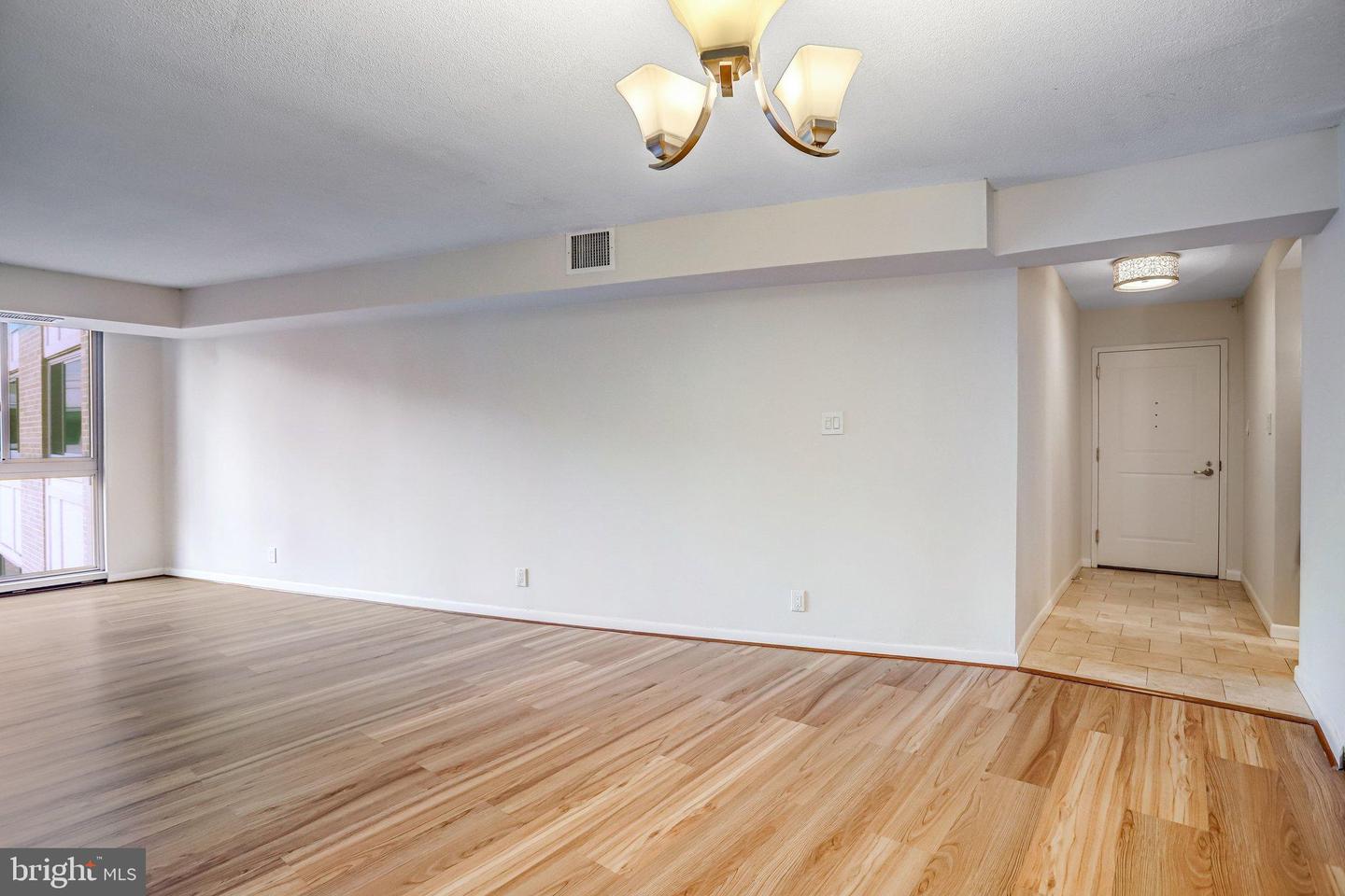4601 N Park Ave #209-j Property Photo 8