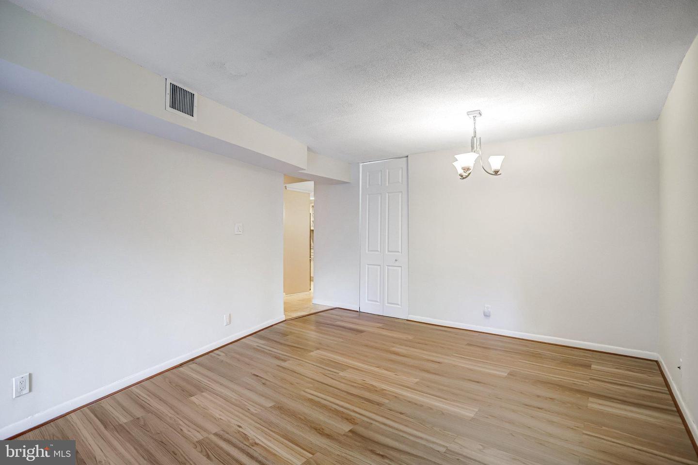 4601 N Park Ave #209-j Property Photo 9