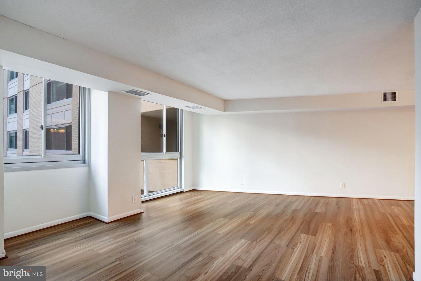 4601 N Park Ave #209-j Property Photo 13