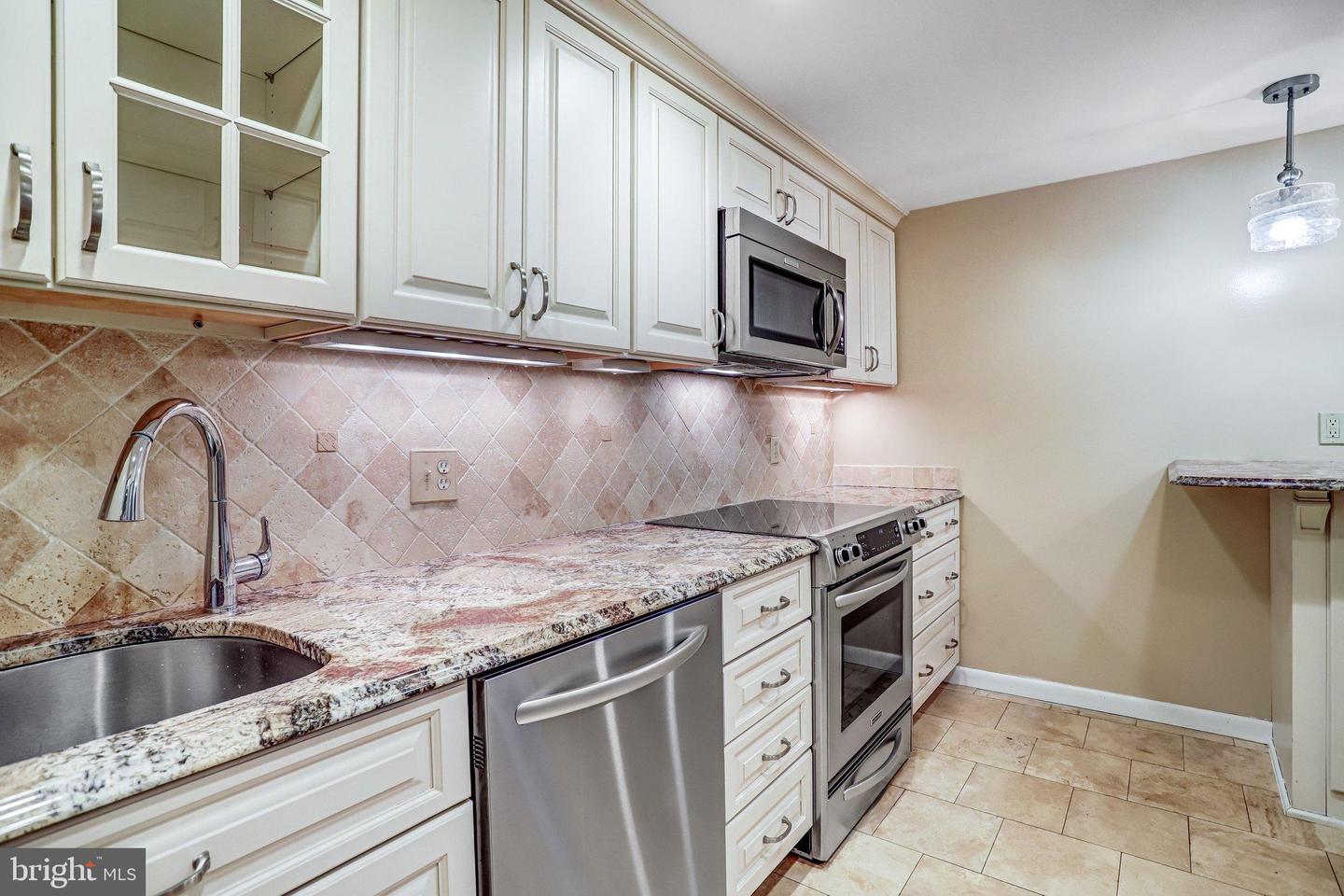 4601 N Park Ave #209-j Property Photo 32