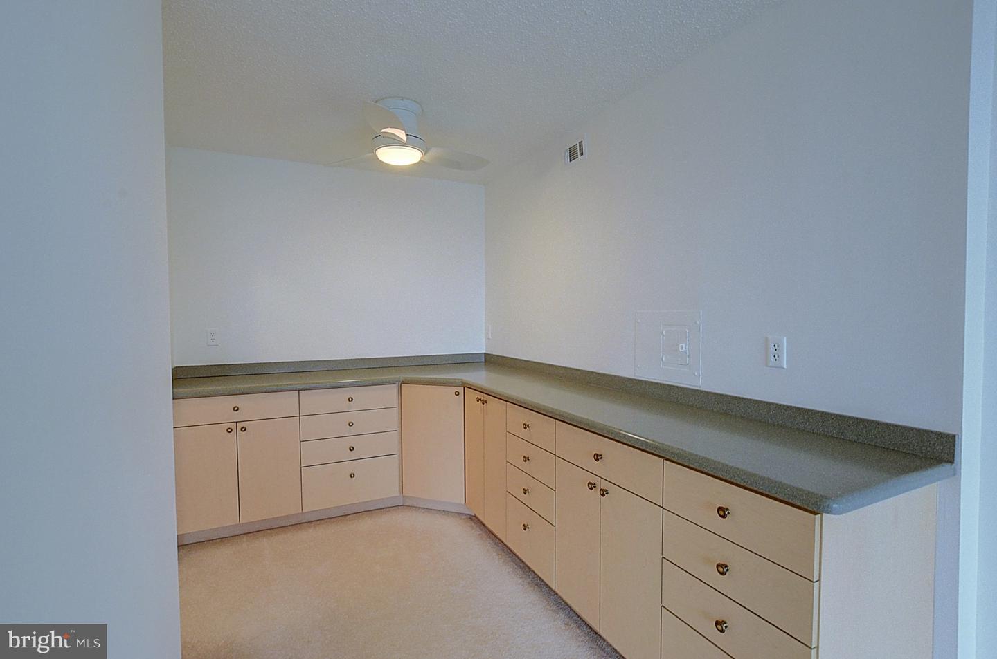 5225 Pooks Hill Rd #308n Property Photo 4