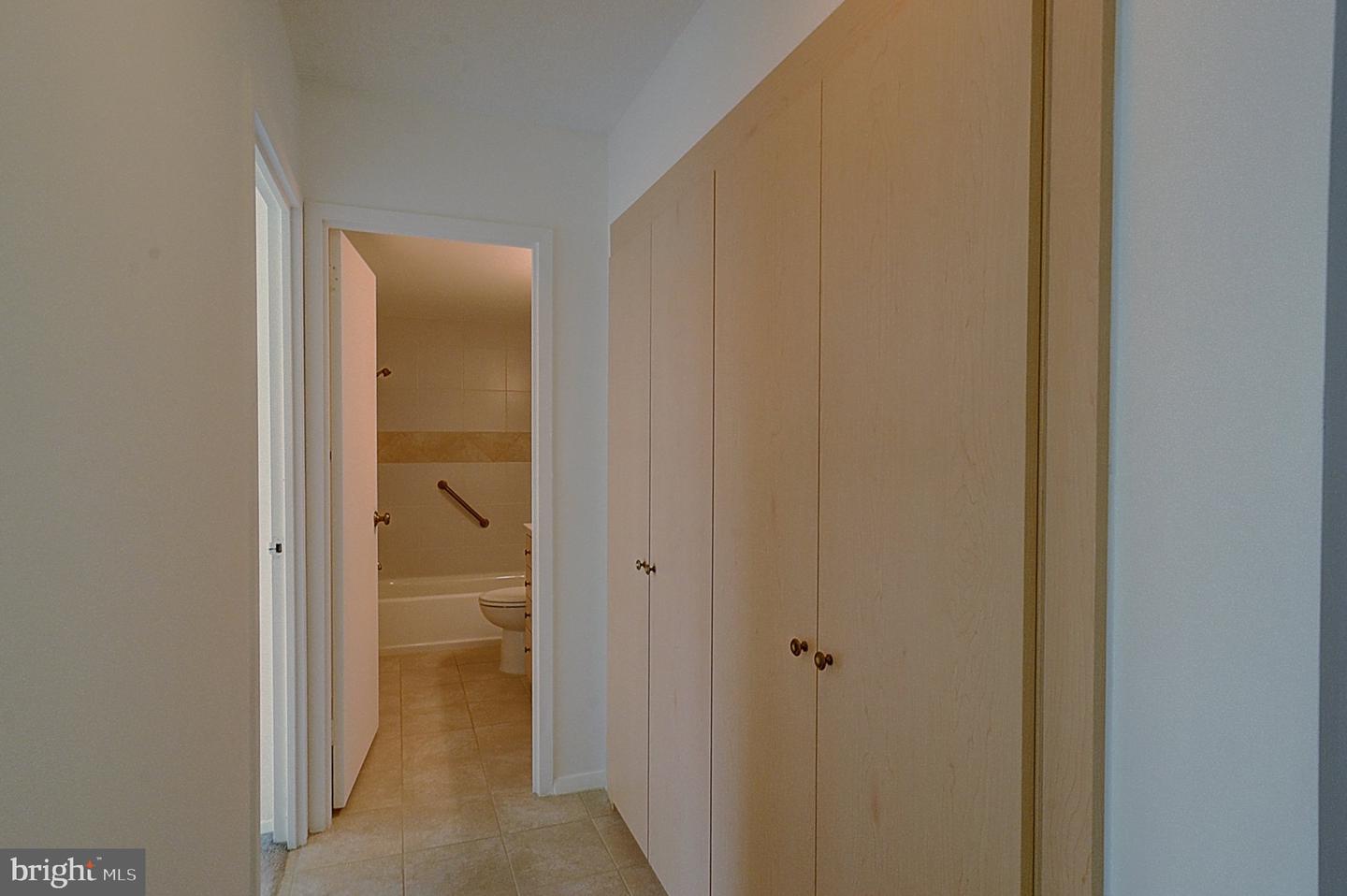 5225 Pooks Hill Rd #308n Property Photo 8