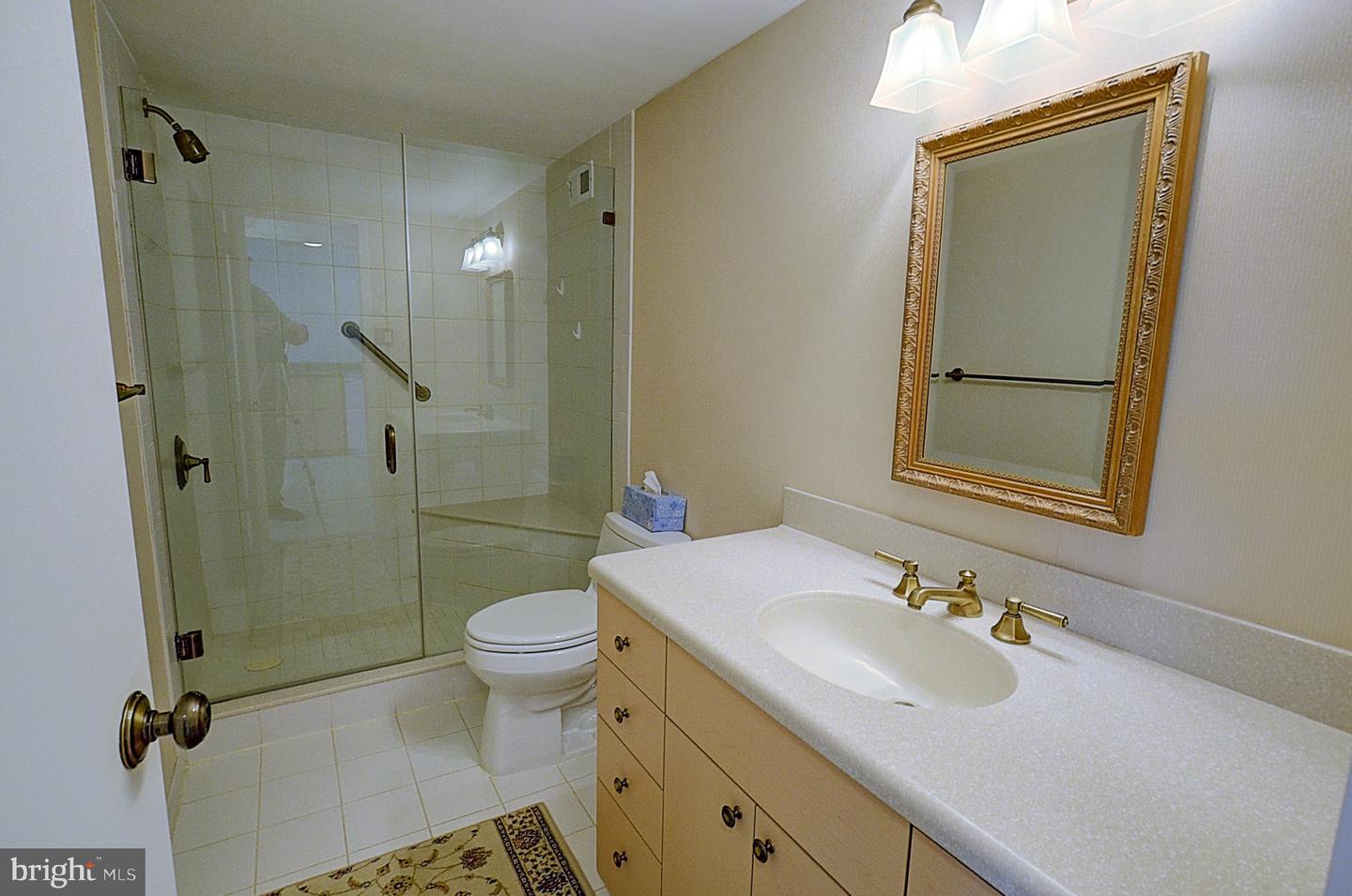 5225 Pooks Hill Rd #308n Property Photo 9