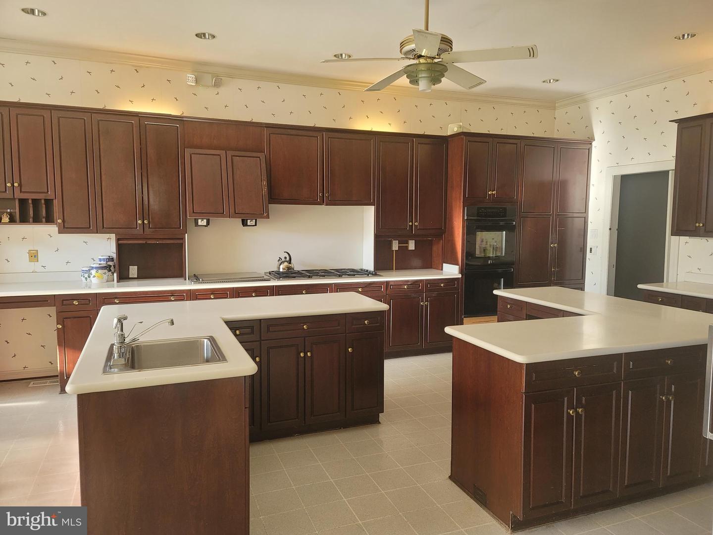 8926 Harvest Square Ct Property Photo 18