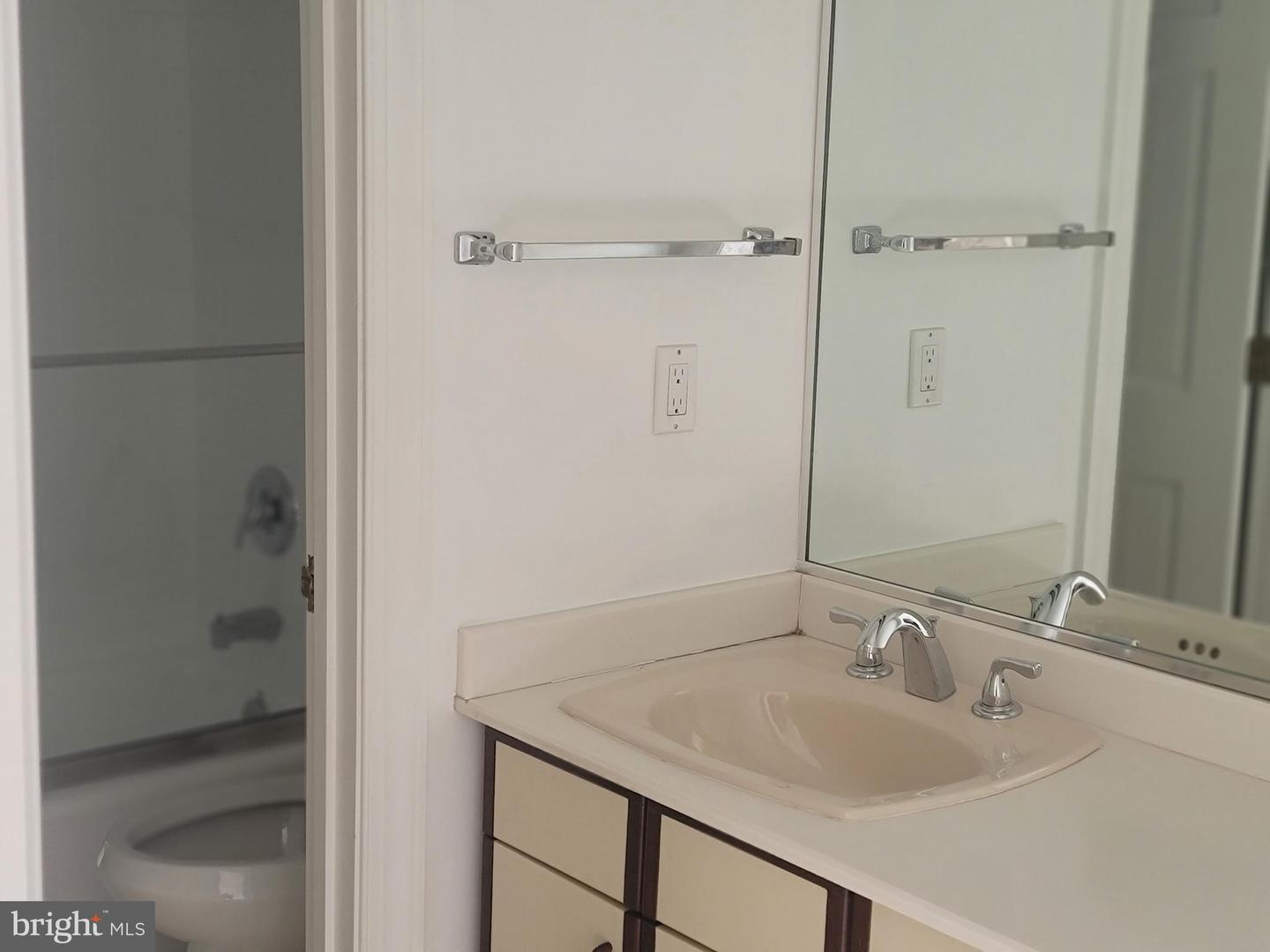 8926 Harvest Square Ct Property Photo 48