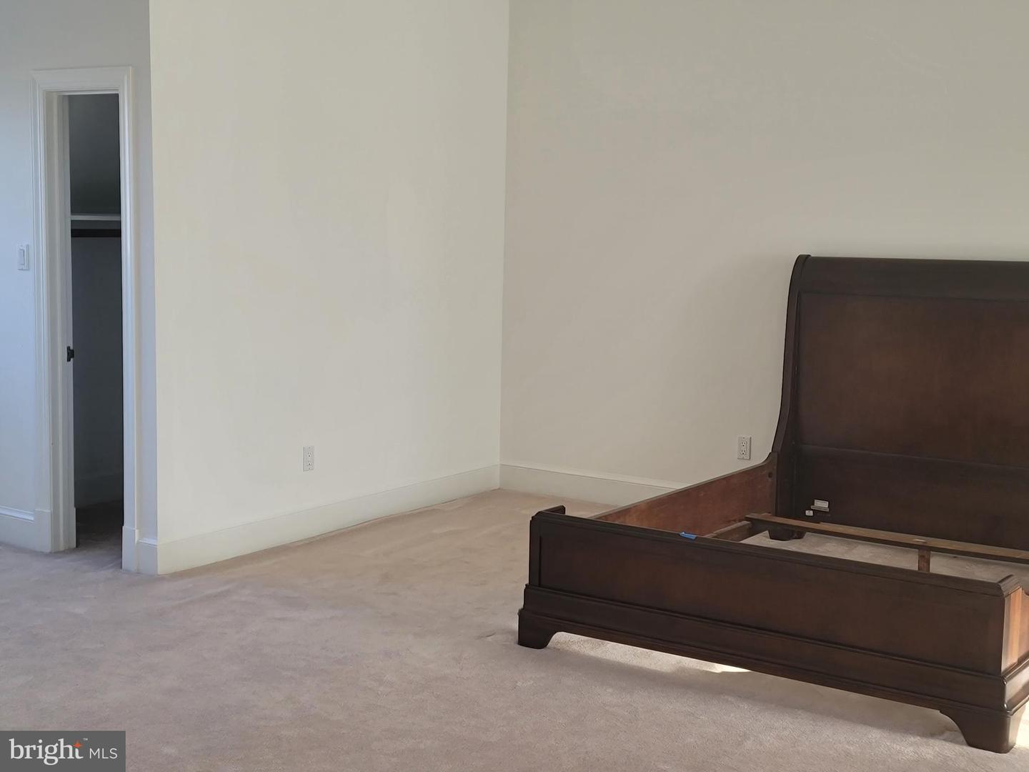 8926 Harvest Square Ct Property Photo 52