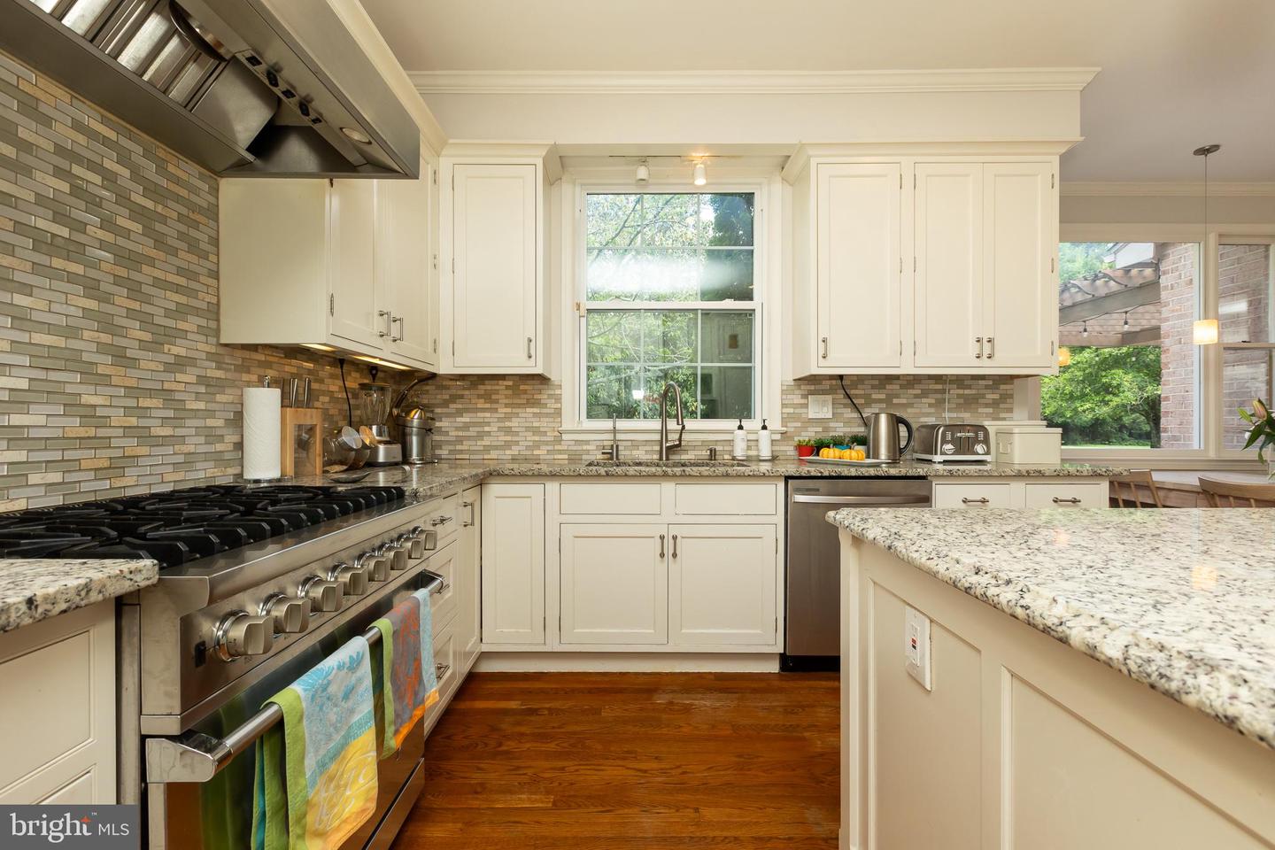 8809 Saunders Ln Property Photo 25