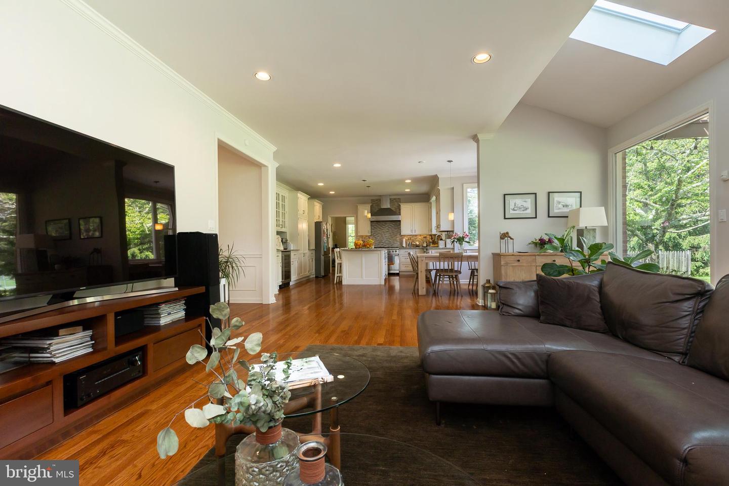 8809 Saunders Ln Property Photo 39