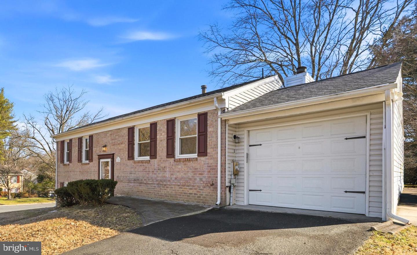 11200 Trippon Ct Property Photo 4