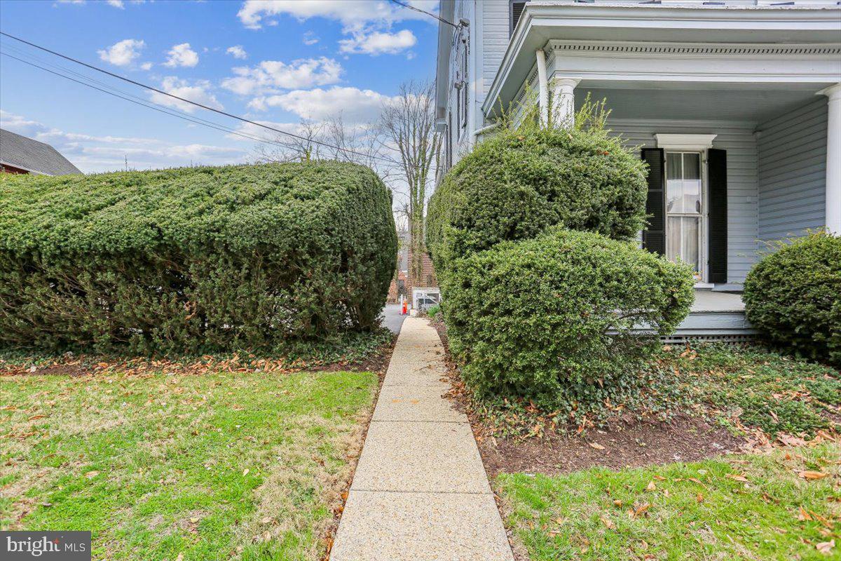 101 S Washington St Property Photo 10