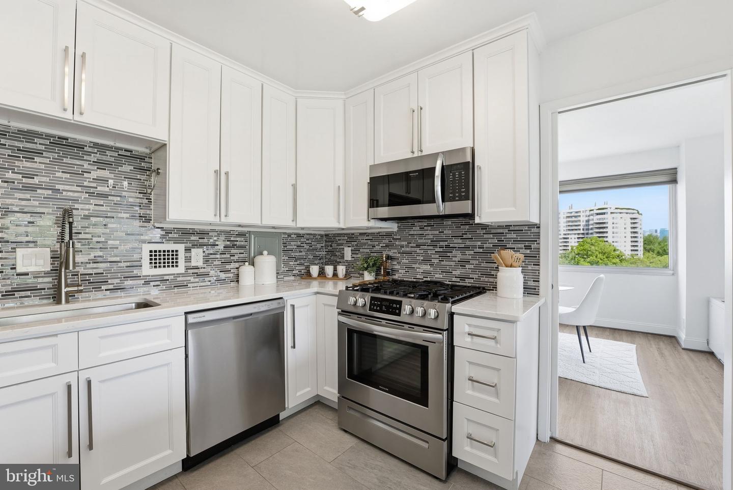 5500 Friendship Blvd #1604n Property Photo 9