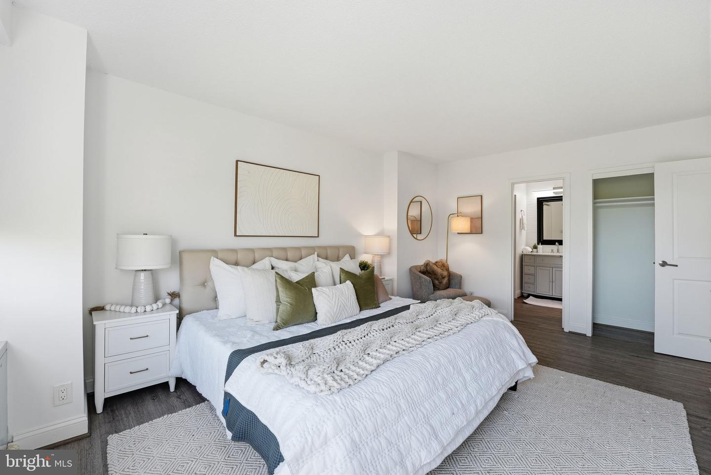 5500 Friendship Blvd #1604n Property Photo 17