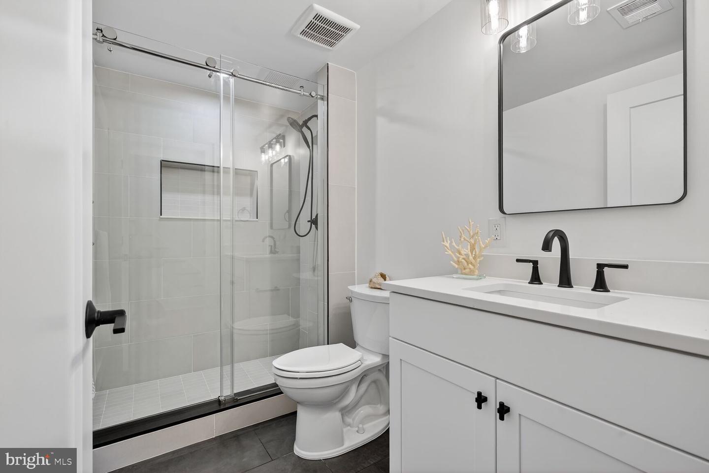 10224 Green Forest Dr Property Photo 16