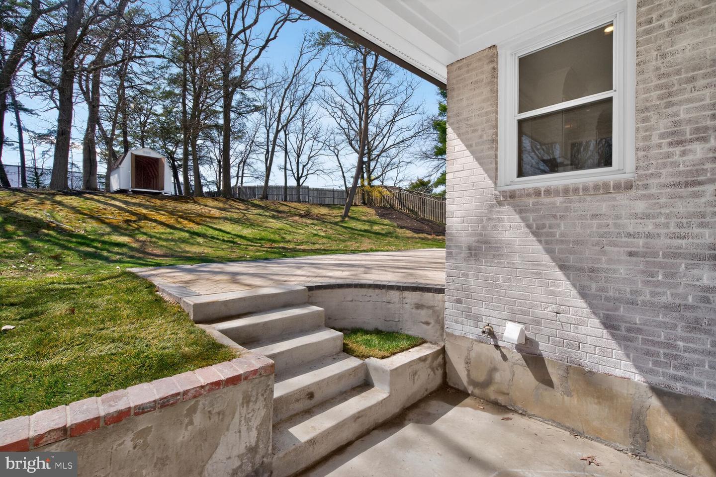 10224 Green Forest Dr Property Photo 29