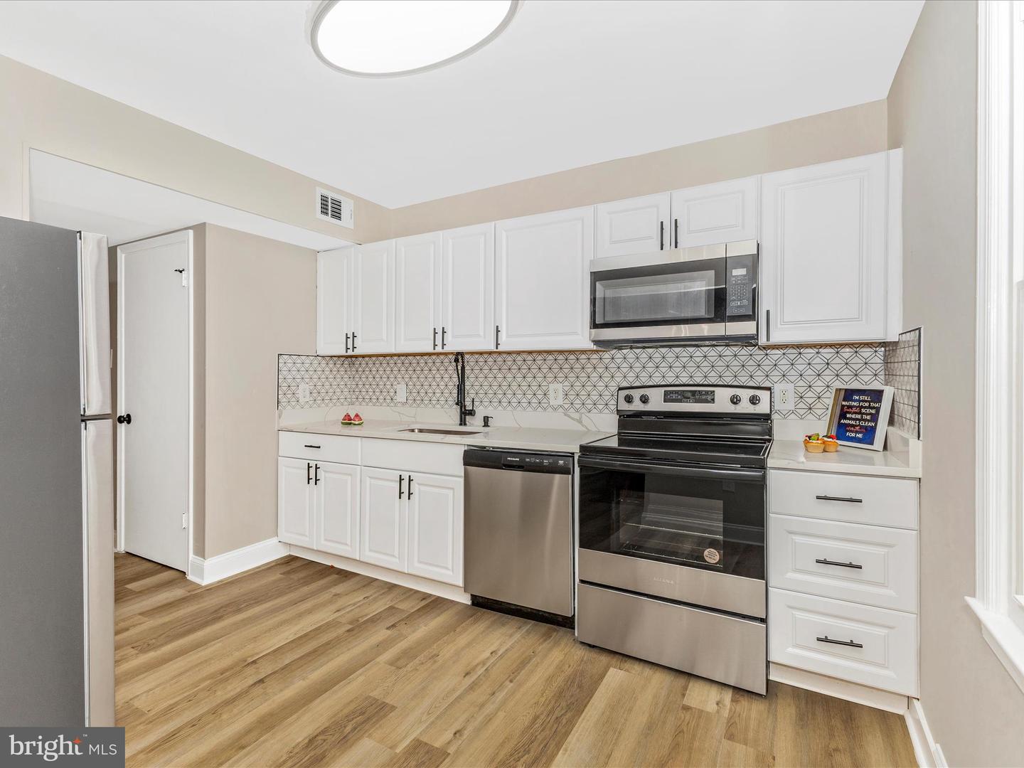 11 Ingleside Ct Property Photo 15