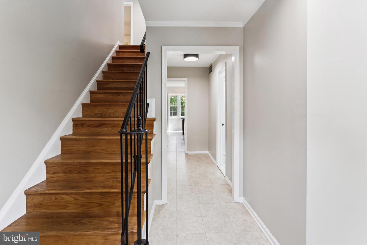 10233 Gainsborough Property Photo 23