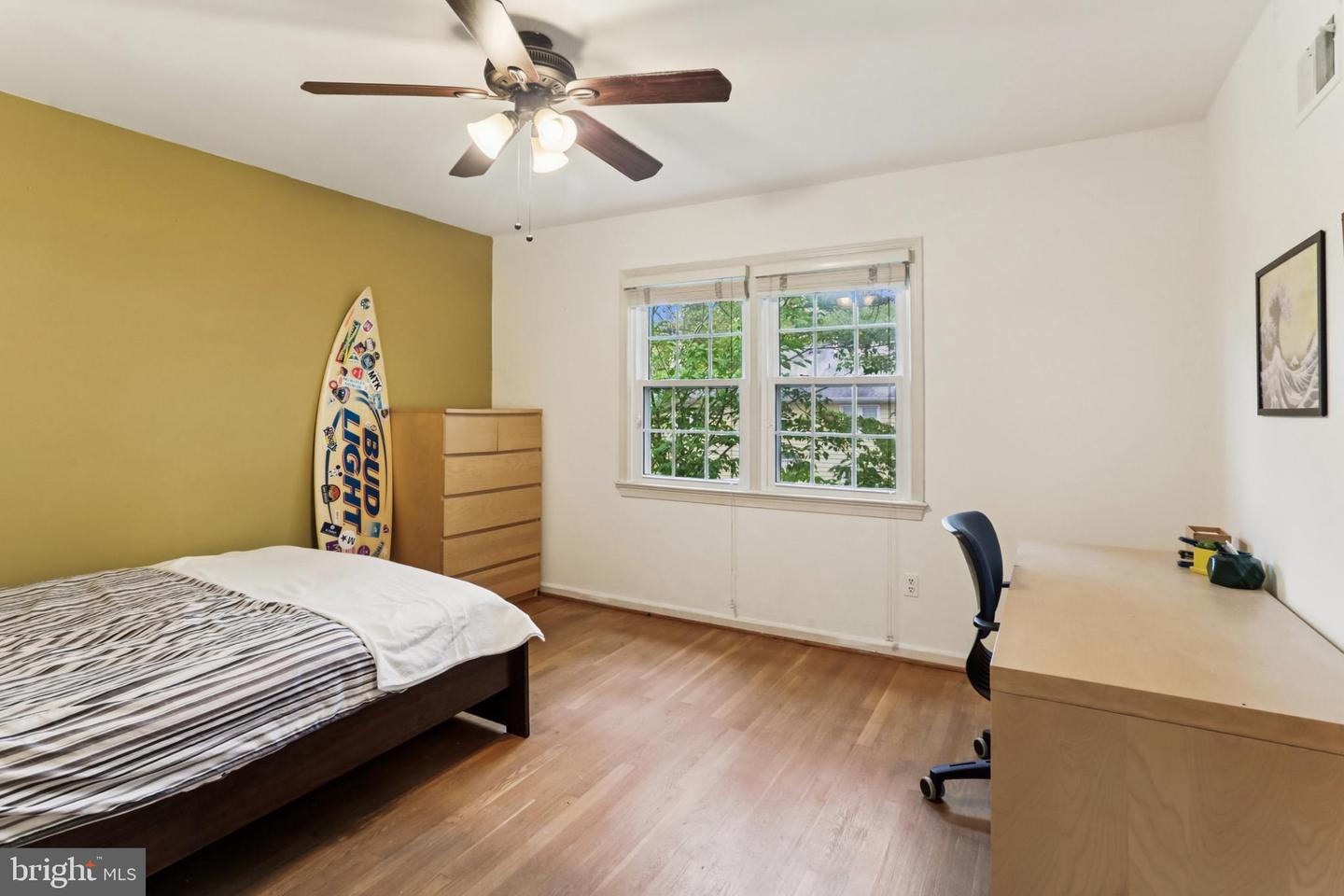 10233 Gainsborough Property Photo 25