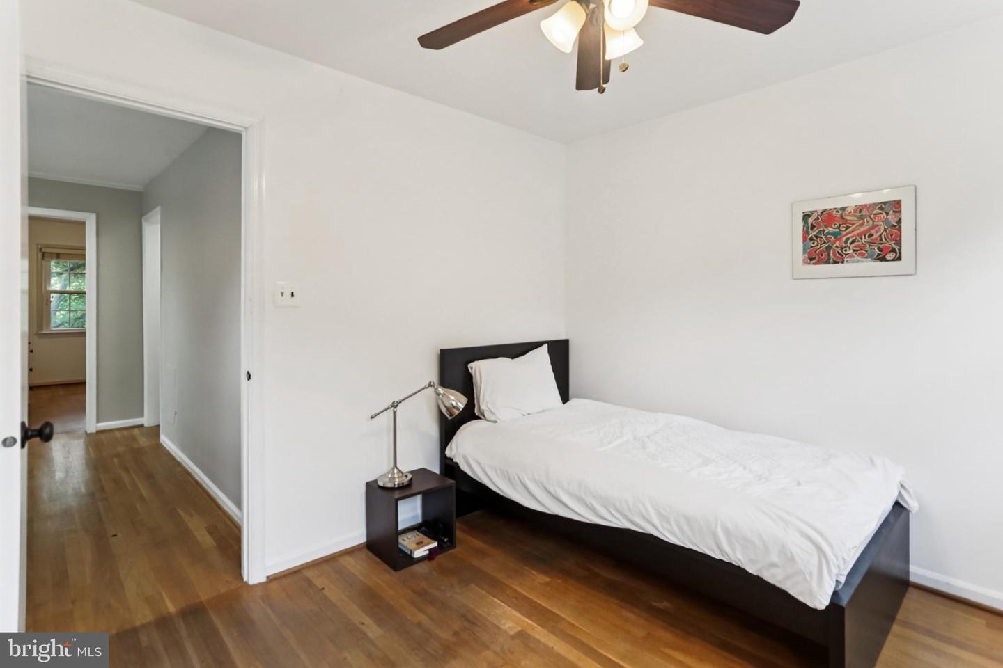 10233 Gainsborough Property Photo 27