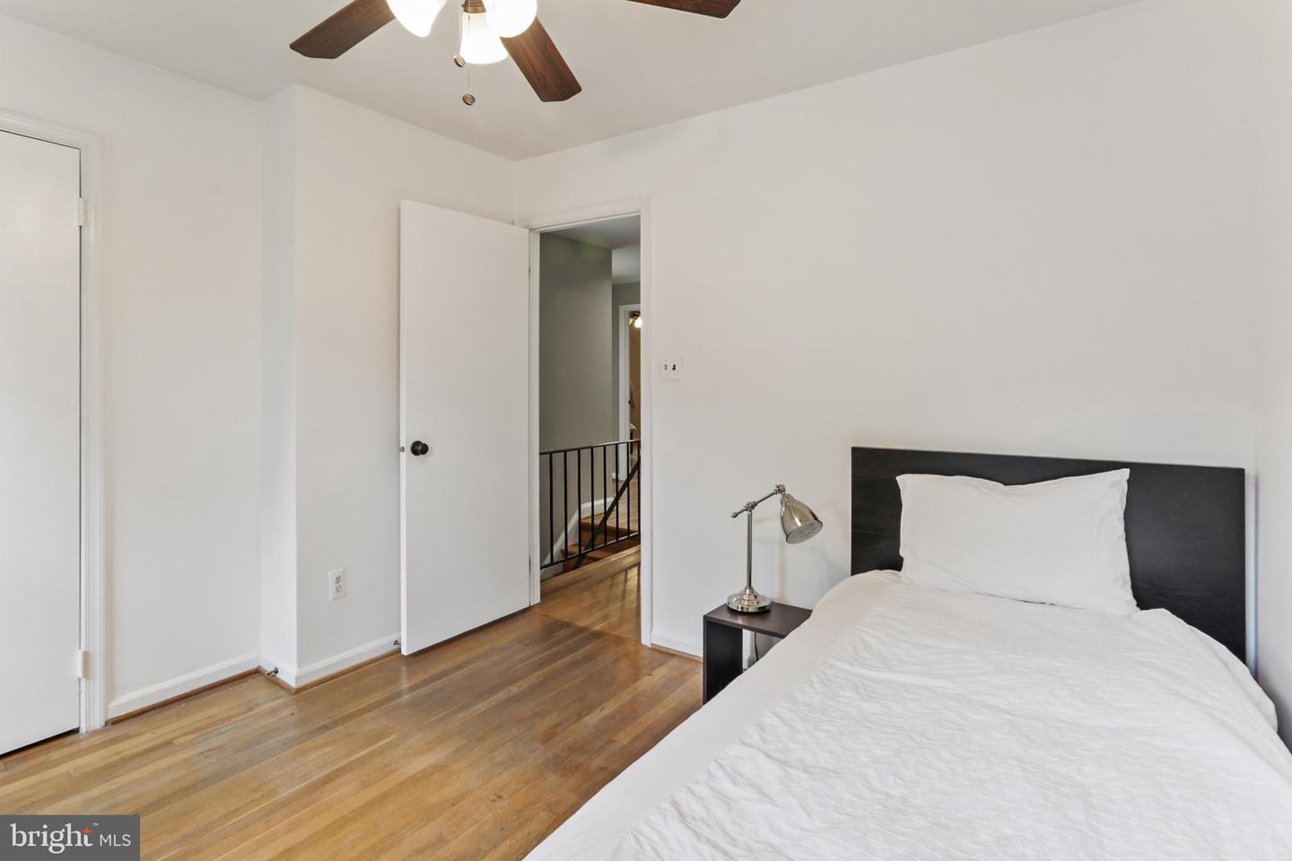 10233 Gainsborough Property Photo 29
