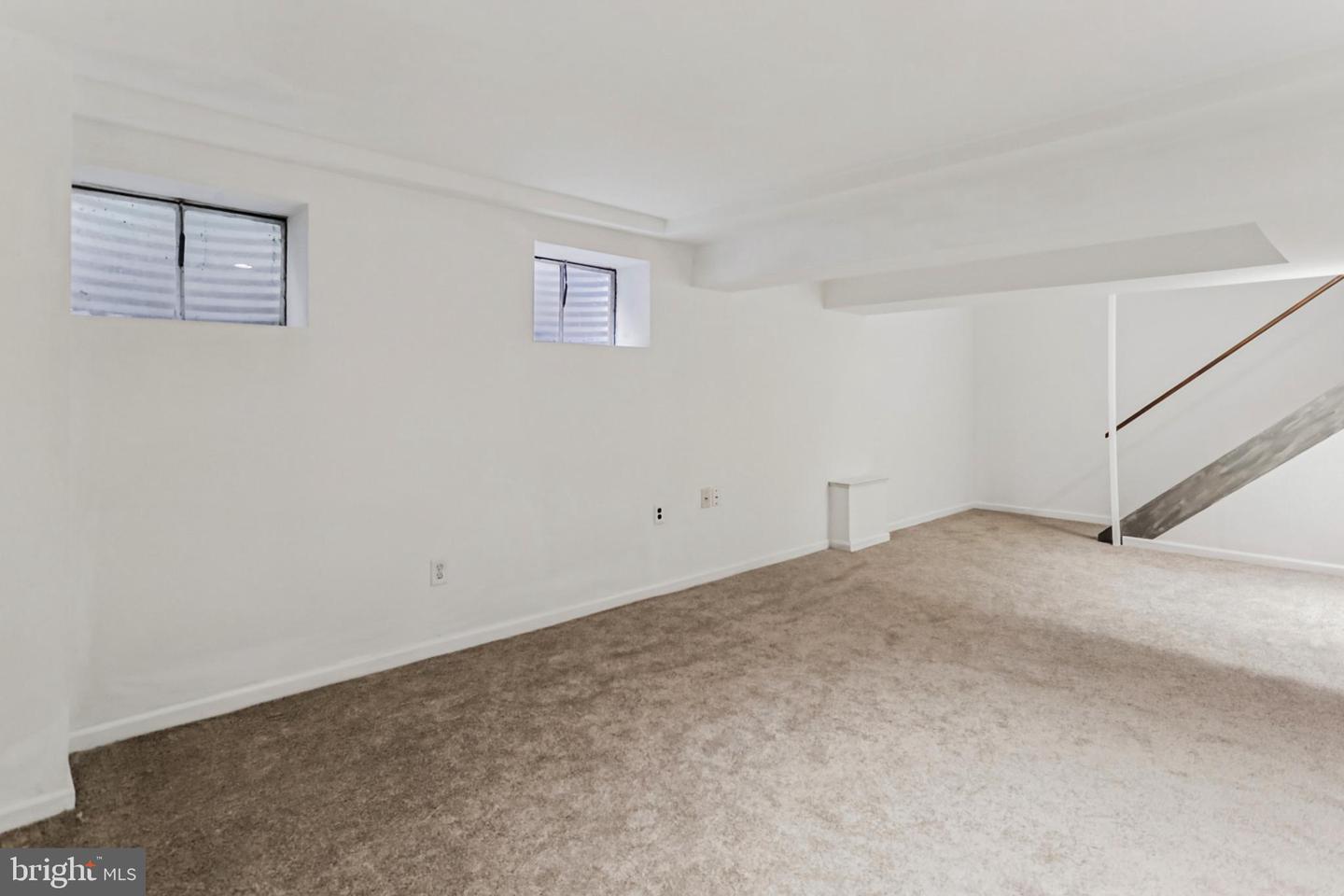 10233 Gainsborough Property Photo 42
