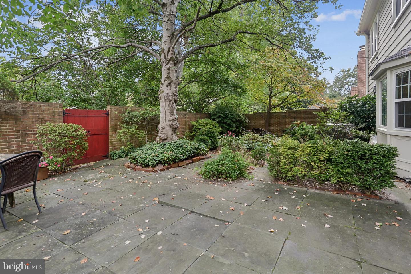 10233 Gainsborough Property Photo 45