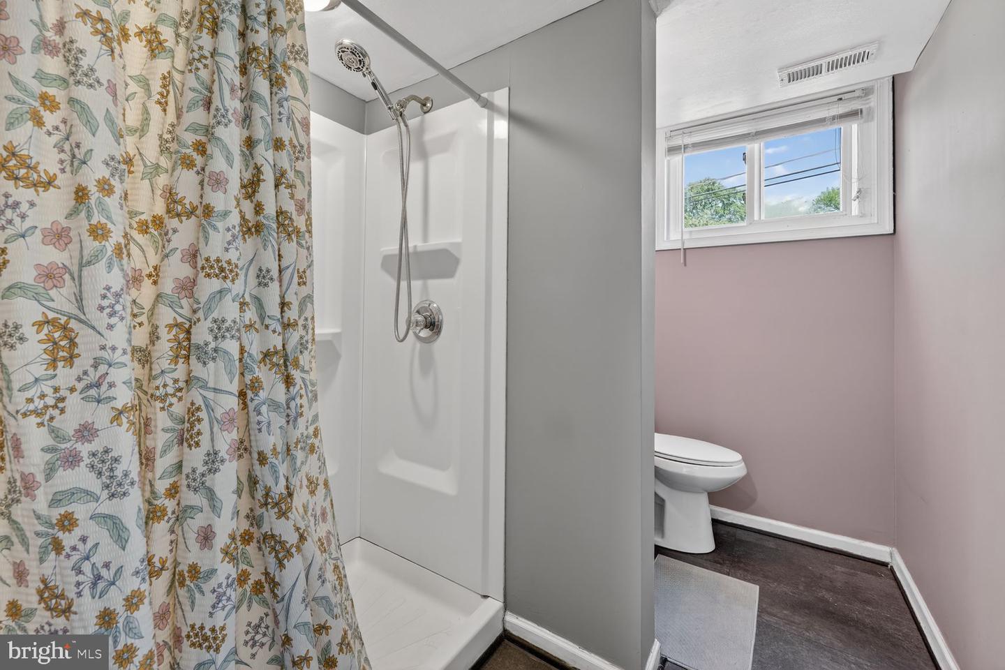 1104 Caddington Ave Property Photo 22