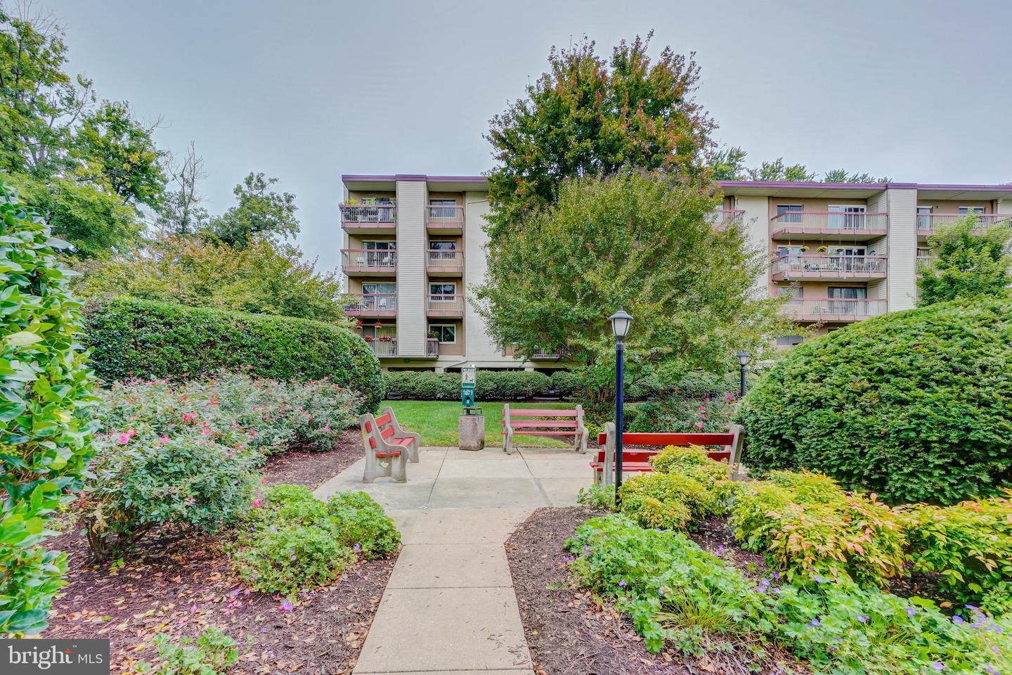 7400 Lakeview Dr #405 Property Photo 1