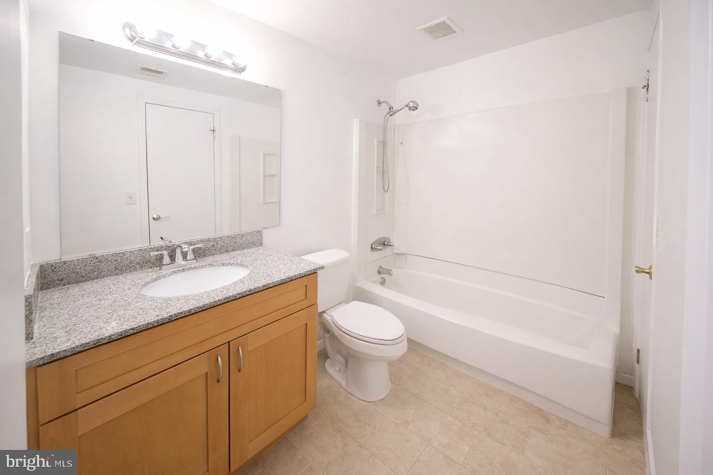 9836 Hellingly Pl #106 Property Photo 14