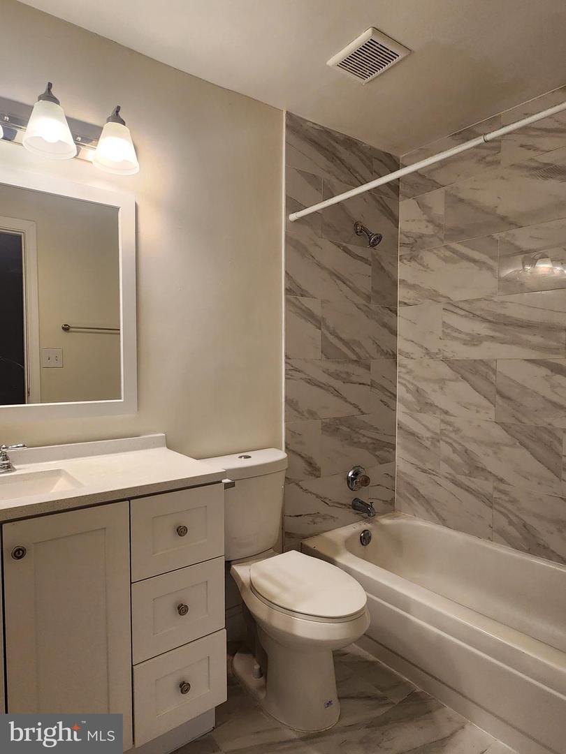 18512 Boysenberry Dr #199 Property Photo 13