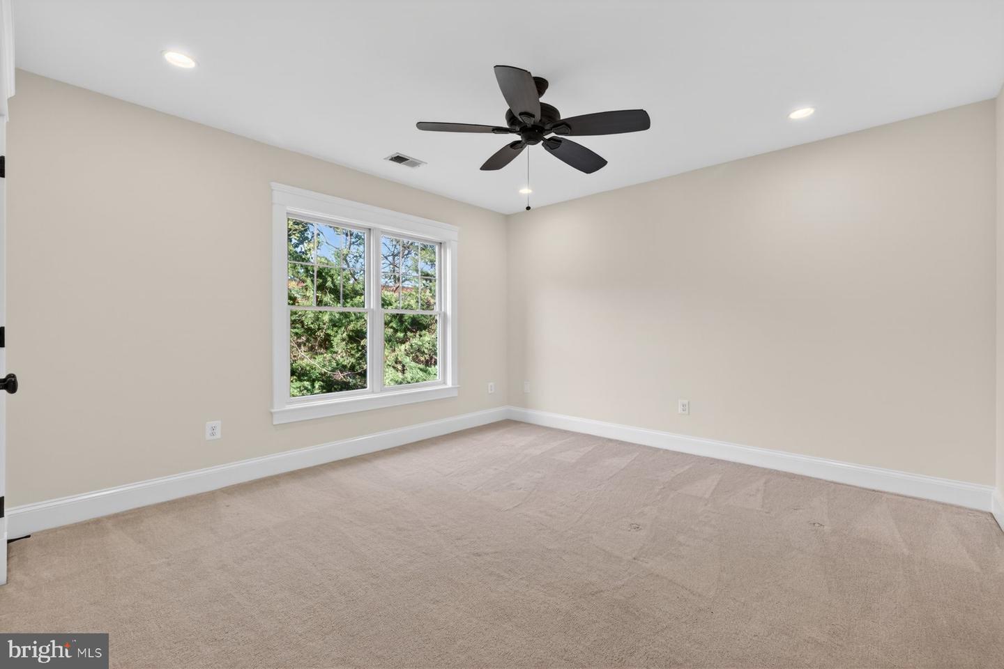 5011 Rugby Ave Property Photo 23