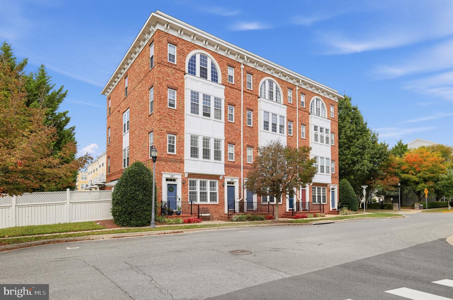 185 Chevy Chase St #185 Property Photo 1