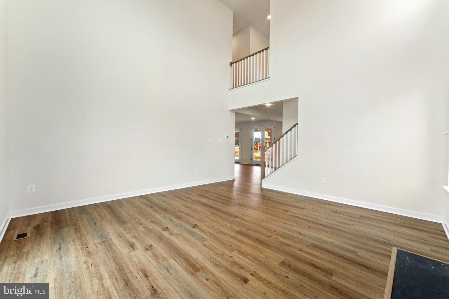 17100 Evans Way Property Photo 8