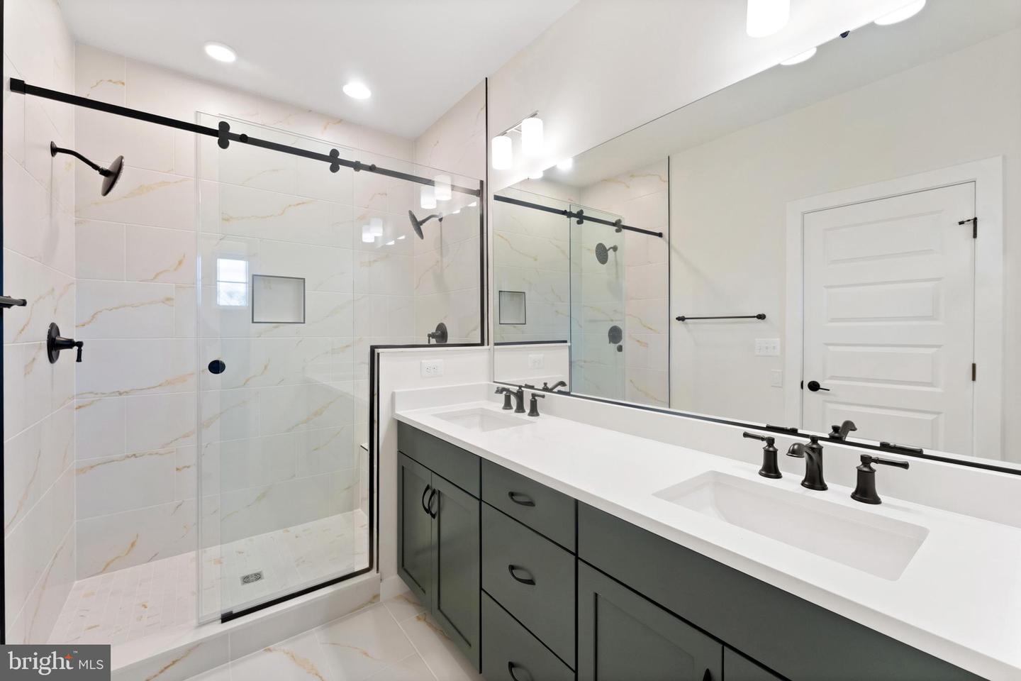 17100 Evans Way Property Photo 11