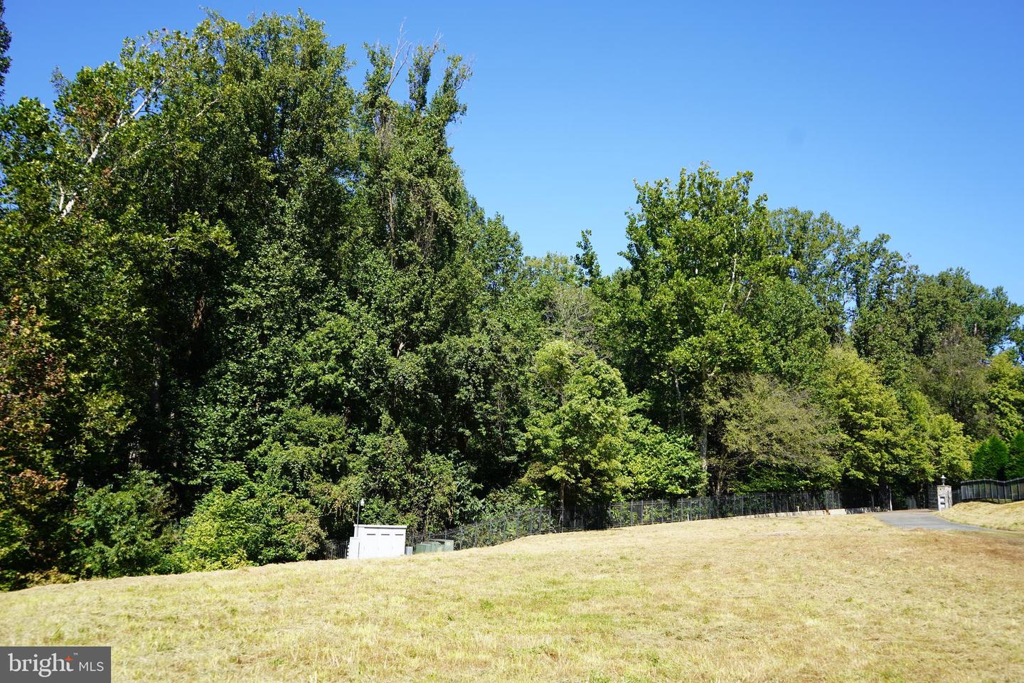 12000 River Rd Property Photo 12