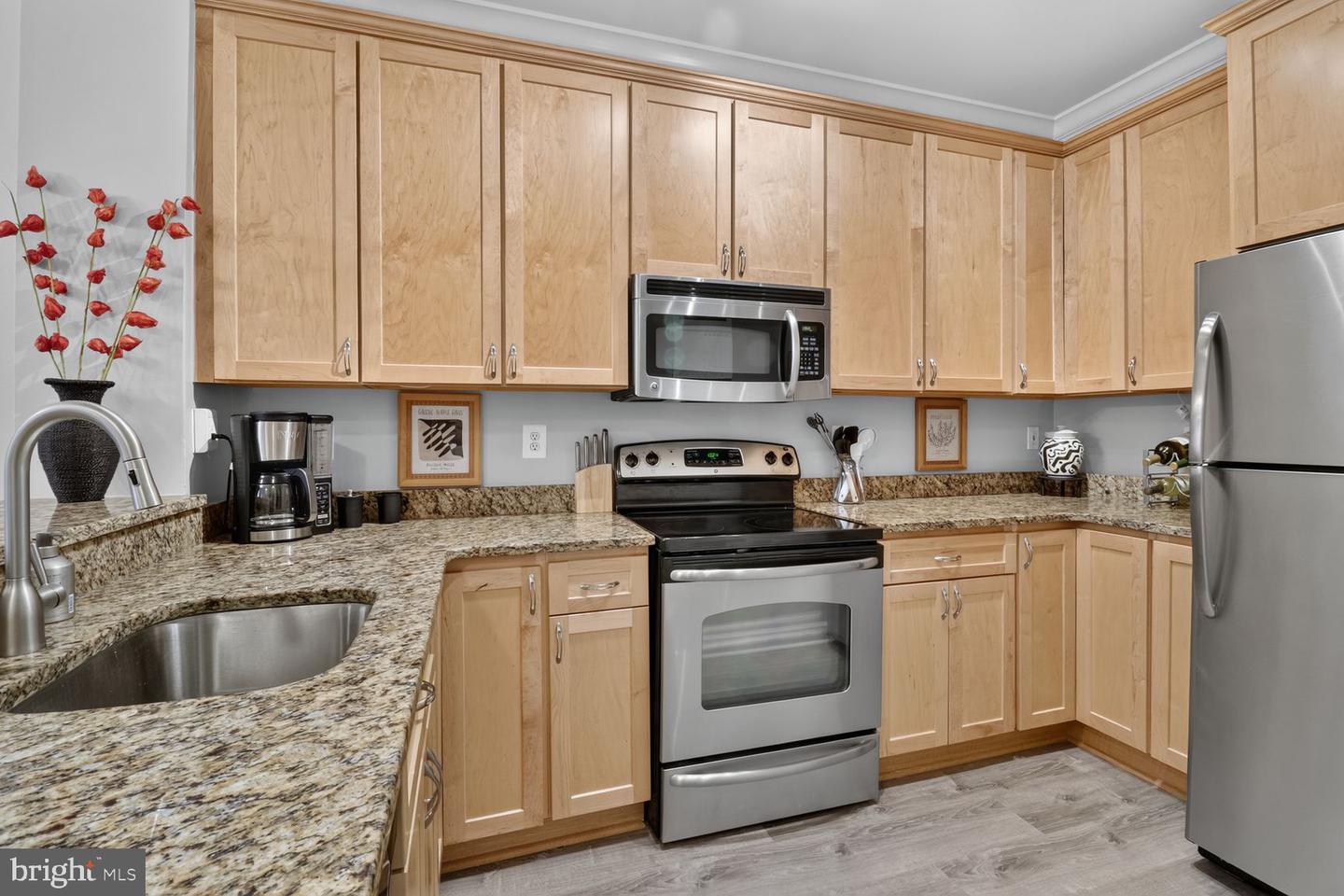 801 Pleasant Dr #80114 Property Photo 10