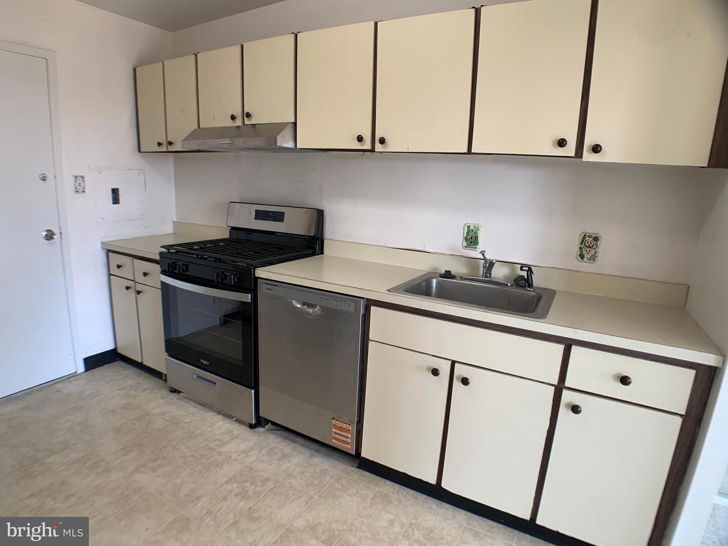 1111 University Blvd W #919-a Property Photo 2