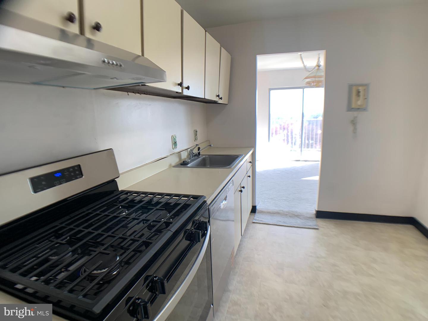 1111 University Blvd W #919-a Property Photo 4