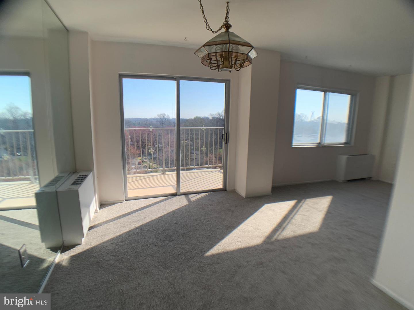 1111 University Blvd W #919-a Property Photo 5
