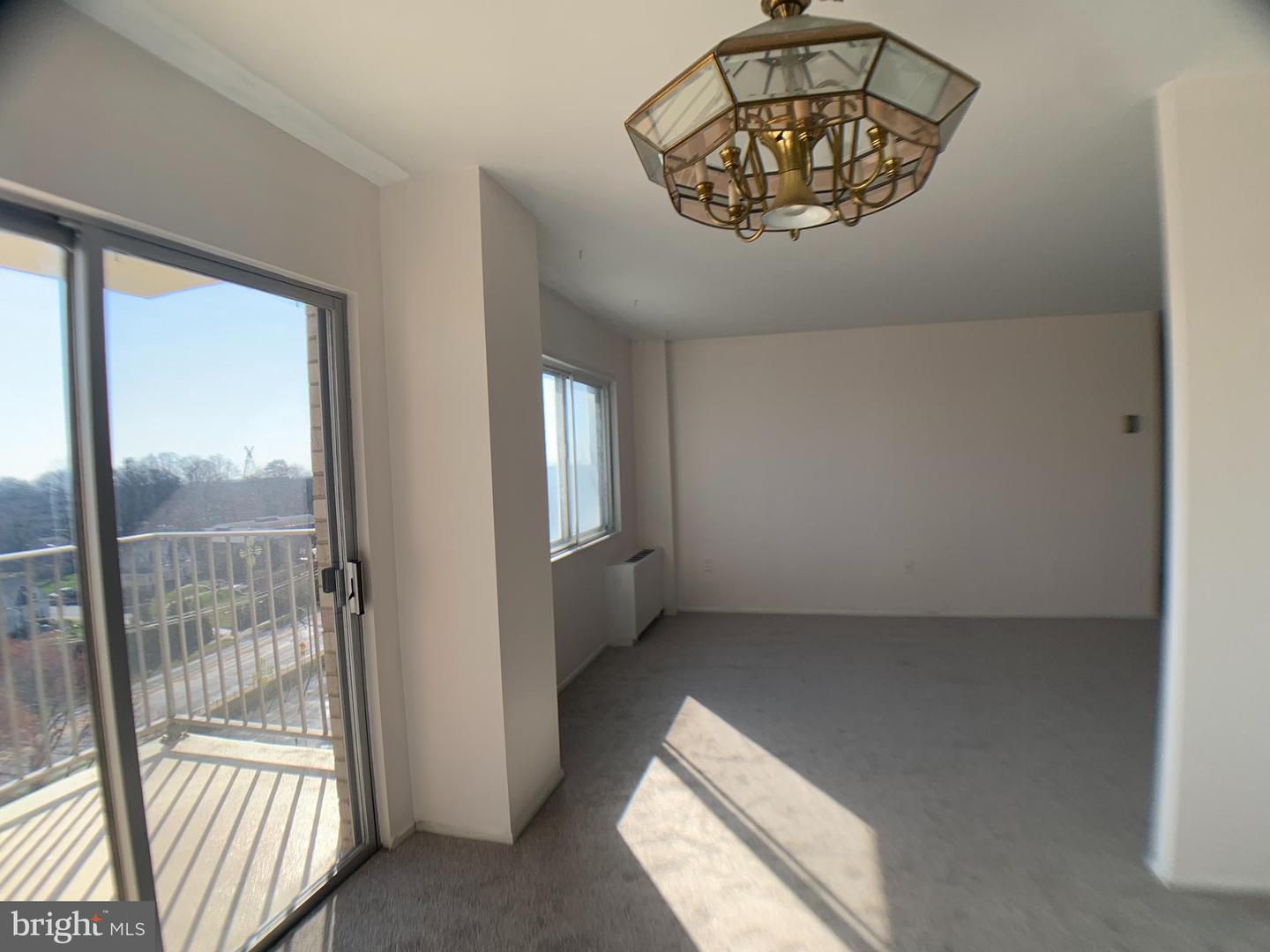 1111 University Blvd W #919-a Property Photo 6
