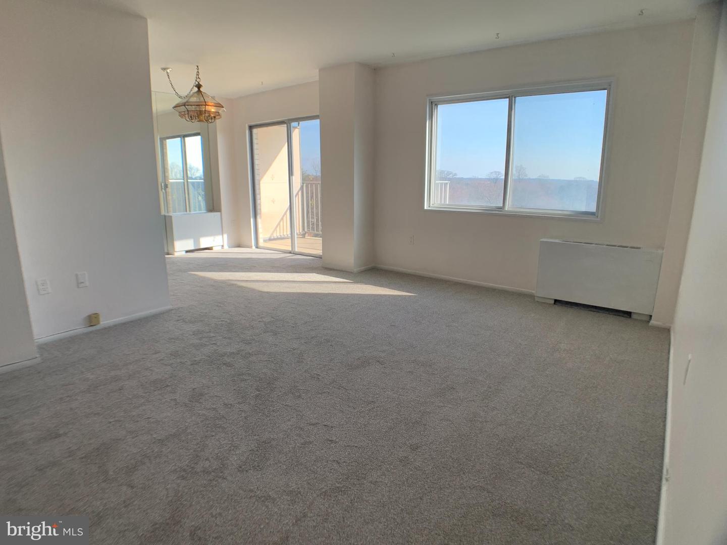 1111 University Blvd W #919-a Property Photo 8