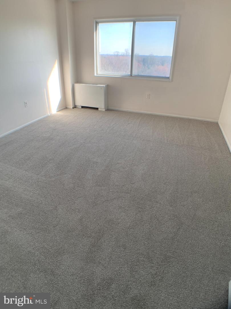 1111 University Blvd W #919-a Property Photo 11